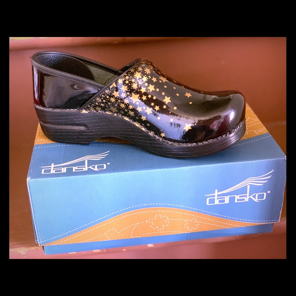 Dansko shoes- BRAND NEW/NEVER WORN